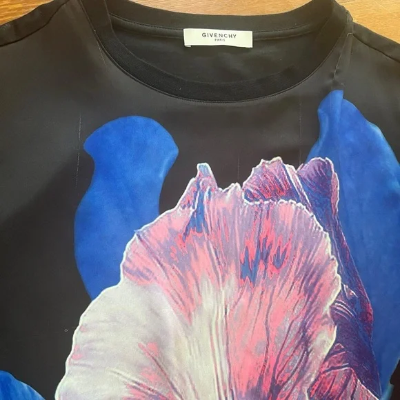 Givenchy SS 2012 Black Oversized Satin Iris Graphic T-Shirt Print Rihanna